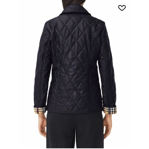 Burberry diamond quilted jacket - size small. Black - Picture 2 of 11